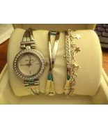anne klein watch and bracelet set - $1,867.36 MXN
