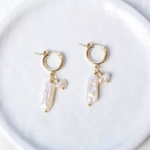 Mahka women's freshwater elongated pearl hoop earrings size One Size - €26,65 EUR