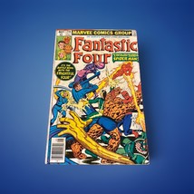 Fantastic Four #218 - 1961 Series Marvel Silver Age - $6.99