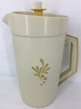 Vintage Tupperware Pitcher Gold Harvest Wheat With Push Button Lid 2 Qt #800-3 - £10.41 GBP