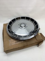 NOS Ford Mustang 14 inch wheel cover Hub Cap 71 72 D2 z-1130 - $64.35