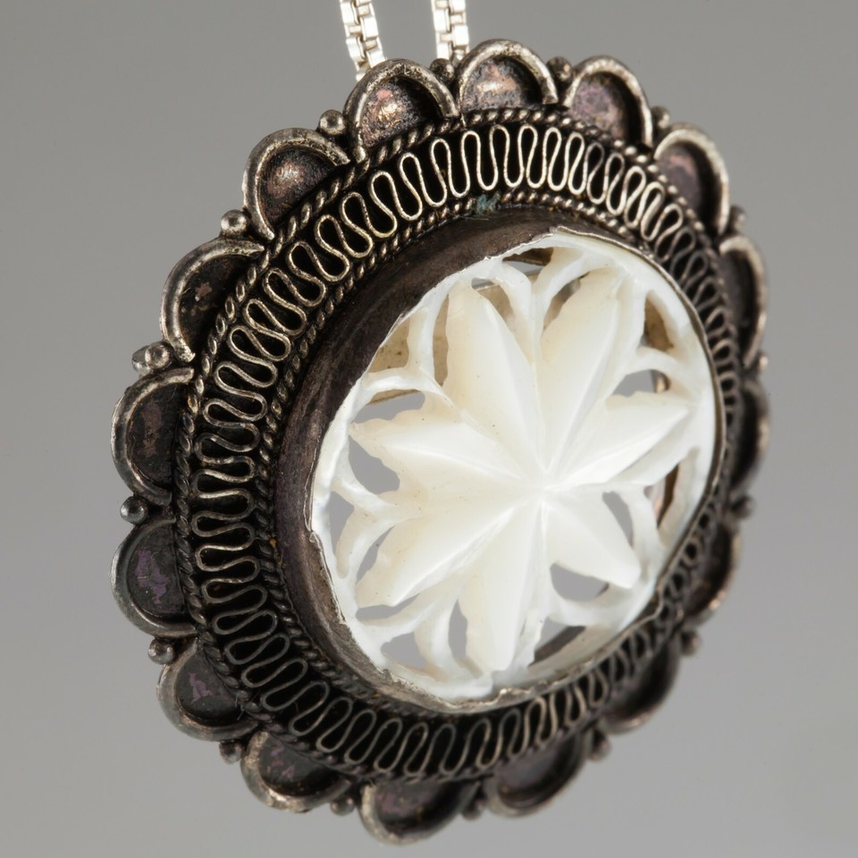 BETHLEHEM Mother of Pearl 7 Point Star Filigree Silver Brooch/Pendant 5.3g Item image 2