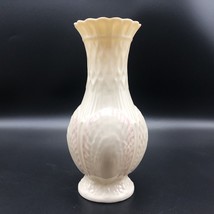 Irish Belleek Porcelain Vase w/ Pink Scallop shells 7th Mark 1980-1993 - £19.71 GBP