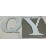 Lot of 2 Babies&quot;R&quot;Us Koala Baby White Wooden Y &amp; Q Letter  Wall Decor Mural - €5,22 EUR