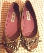 ROSE GOLD STEVE MADDEN UNIQUE DESIGN SHINY COMFORTABLE WOMEN&#39;S sz 6/5 FLATS - £15.29 GBP