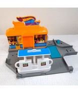 Hot Wheels City Pit Stop Station BGH96 gas station track playset vintage... - $23.00