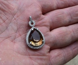 Topaz Pendant with 28.01cwt. Yellow Topaz . Earth Mined. Master Valuer Appraised - £1,069.80 GBP
