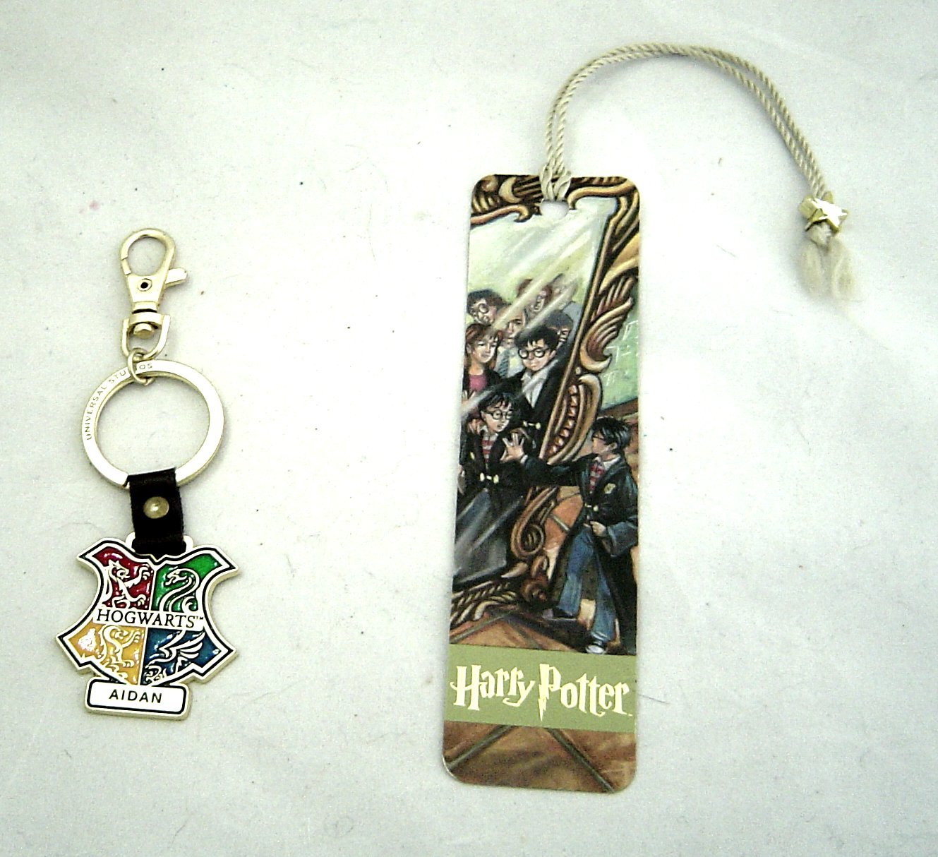 Primary image for  Harry Potter Hogwarts Crest Keyring and Bookmark