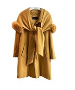 St. John Cashmere Coat Hooded Scarf Long Camel Brown Size 10 - $8,658.00 MXN