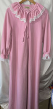 Vintage Vassarette Gown M Pink White Lace Collar Zips USA Cozy FREE SHOW... - £20.51 GBP