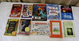 Random Lot of 10 Paperback &amp; Hardback Books Novels and Fiction - $425.52 MXN