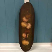 Vtg MCM Oval hand painted garlic clove wood 18” Wall Hanging kitchen art signed - £37.26 GBP