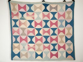 Vintage Tennessee Hand Sewn Cotton Quilt - Bow Tie / Spool Pattern - 73&quot;... - £130.79 GBP