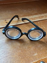 Disney Pixar Minions Thick Black Plastic w Round Blurry Lenses Minion Glasses - £7.46 GBP