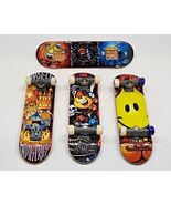 Lot Of (4) Vtg World Industries Tech Deck Mini 57mm Fingerboard Skateboa... - $917.86 MXN