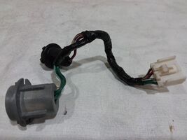 1998 to 2000 Toyota Sienna Inner Tailgate Taillight Wiring Harness 81675... - $25.00
