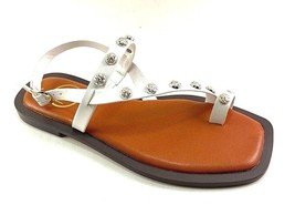 Maker&#39;s Ava-3 White Toe Ring Flat Casual Sandal - £38.45 GBP