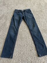 Tommy Hilfiger Denim Men&#39;s Slim Scanton Dark Blue Comfort Jeans Size 29x32 - $309.17 MXN