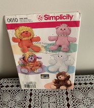 Simplicity Pattern 0610 Uncut 5 Stuffed Animals Lion Lamb Bear Bunny Brand New - $9.99