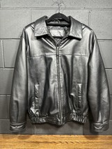 Vintage St John’s Bay Men’s Med. Black Leather Bomber Flight Biker Jacket 93677 - £50.76 GBP