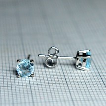 1.75Ct Created Round Blue Topaz Solitaire Stud Earrings in 14K White Gold Over - £26.77 GBP
