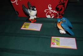 Two (2) Danbury Mint Songbird Christmas Ornaments Ornament. A Bluebird And A Chi - £31.55 GBP
