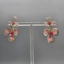 Vintage Flower Earrings Silver Tone Flower Articulated Screwback Lightwe... - $27.36 CAD