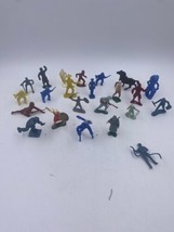 Lot of 23 Vintage Plastic Toys Soldiers, Horse, Cowboys, Indians and More - £8.12 GBP