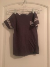 On Fire Girls T-Shirt Size 6 Gray/White Short Sleeve Shirt Slim Fit - $24.75