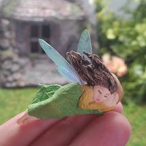 Sleeping Fairy Figurine Miniature Dollhouse Garden Decor - $633.75 MXN