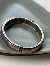Vintage Etched Nonmagnetic Hollow Silver Hinged Bangle Bracelet w Broken Safety - £10.52 GBP
