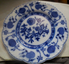 Vintage 1880s Flow Blue Johnson Brothers Holland Blue Onion 10&quot; Shallow Bowl - £21.62 GBP