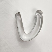 Cookie Cutter Initial Letter V Wilton Brand Monogram Metal - £6.31 GBP