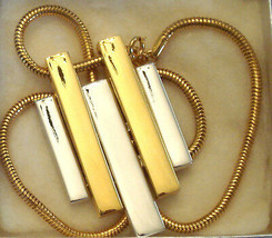 Avon 2 Tone Geometric Pendant On Serpentine Chain Modern Art Deco Vtg 70&#39;s Bold - £23.33 GBP