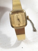Vintage Seiko Watch Women Gold Tone square face 1100-5729 Manual Wind PA... - £19.91 GBP