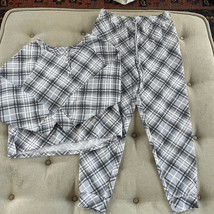 Victoria’s Secret Grey Plaid Long Pajama PJ Set M - $536.67 MXN