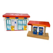 2 Heliport &amp; Gas Pumps Replacement Add-on Thomas Brio Helicopter Landing... - £12.43 GBP