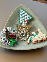 Vintage Lot of Handmade Wreath Christmas Tree Resin Geese &amp; Faux Pearl B... - $11.29