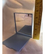 Vintage Estee Lauder Makeup Mirror, Travel Folding Blue - $266.66 MXN