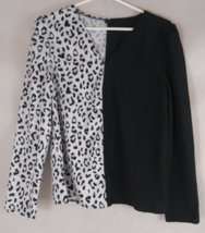 Shein Women&#39;s Black &amp; White Leopard Print V-Neck Blouse Size Medium - $9.89
