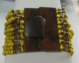Vintage Lime Green/Yellow Glass Bead &amp; Crystal Wood Buckle Stretch Bracelet - $13.85