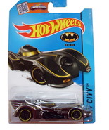 Batmobile Series 1989 Yellow Line Hot Wheels - $12.00