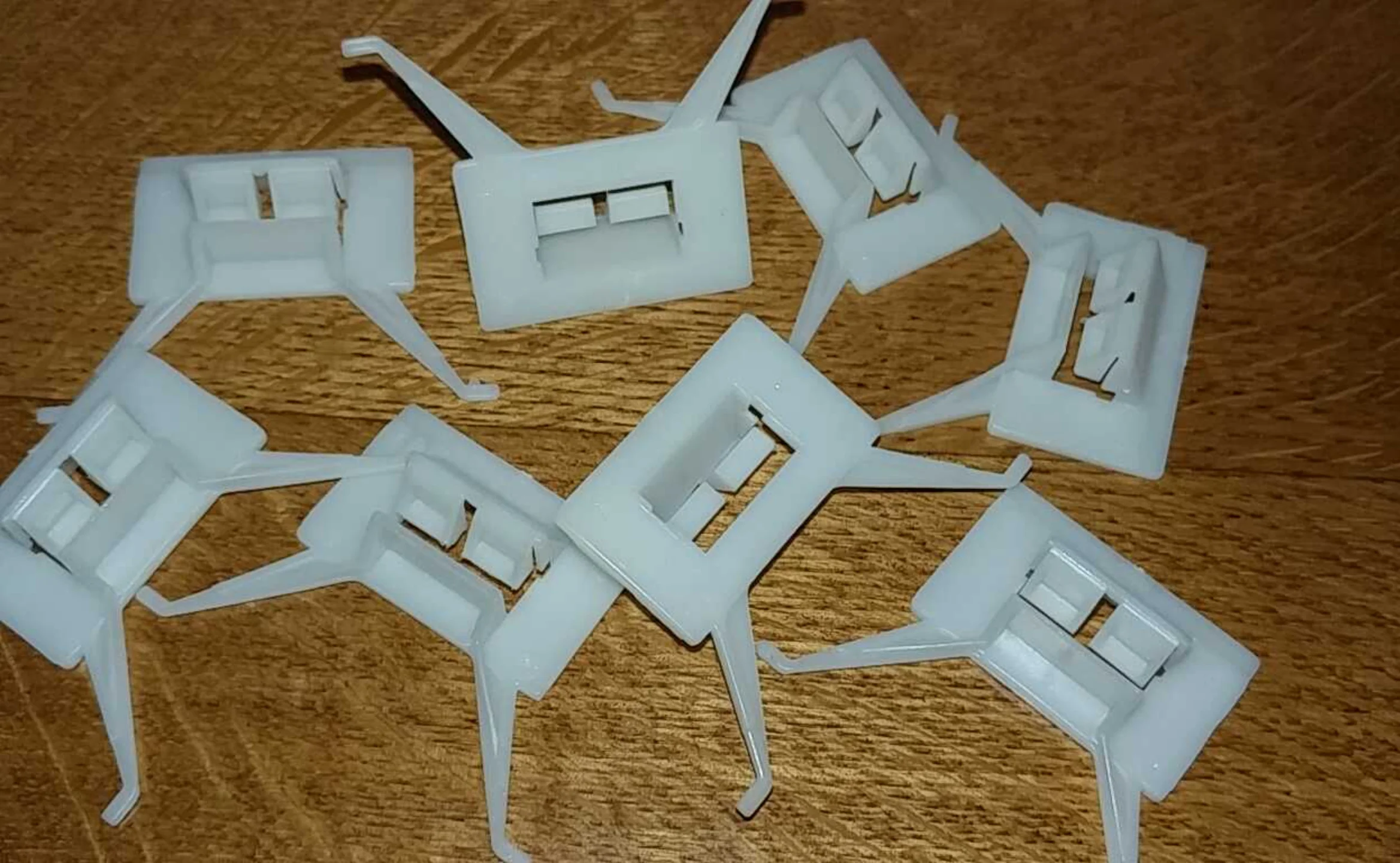 SsangYong Korando 96-06 Roof moulding clips (8pcs) - $79.69 CAD