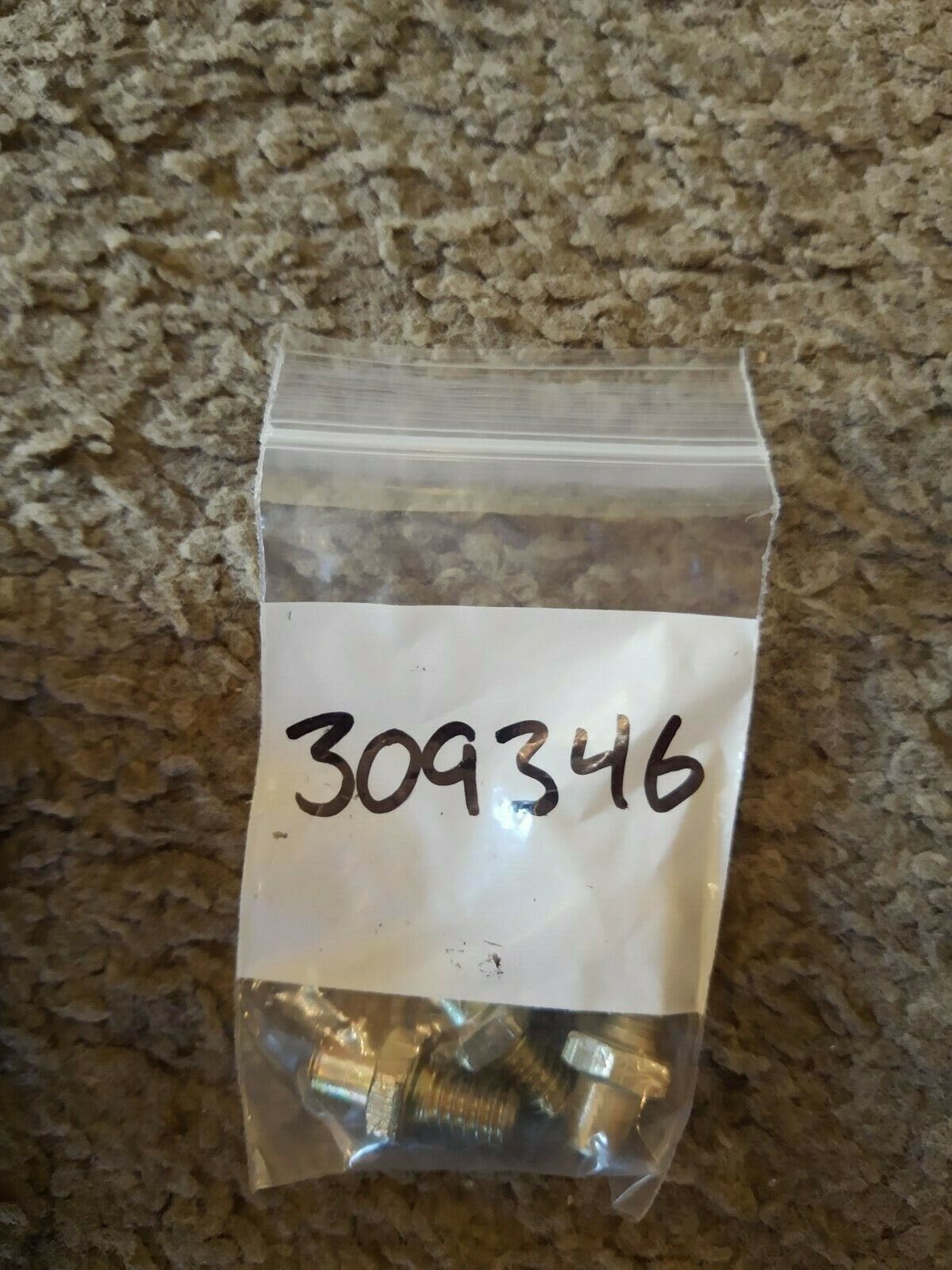 OEM NOS LOT of 4 Johnson Evinrude OMC Boat engine Stud screw # 309346 - $16.70