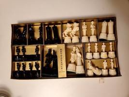 Vintage Renaissance Chess Pieces by ARRCO SAXON 1 Damaged piece - £23.29 GBP