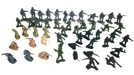 Vintage Lot 50 Army Men Plastic Figure Toy Soldiers 2&quot; Several color/poses - $273.86 MXN