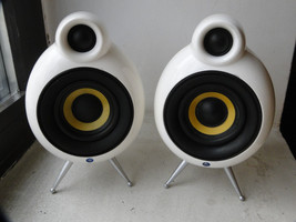 Pair Of Scandyna MicroPod SE Speakers On Spikes White Made In Denmark - £77.09 GBP