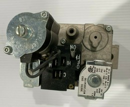 White Rodgers 36E55 203 Gas Valve Carrier Bryant EF33CW198 used #G341 - $23.28