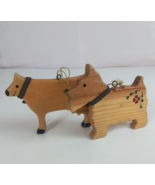 Vintage Set Of 2 Wooden Hand Painted Scottish Terrier Dog &amp; Cow 3&quot; Ornam... - $177.75 MXN