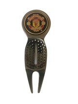 MANCHESTER UNITED FC DIVOT TOOL AND MAGNETIC GOLF BALL MARKER - £38.58 GBP